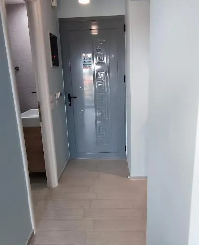 Anna And Tsilivi (Zakynthos)